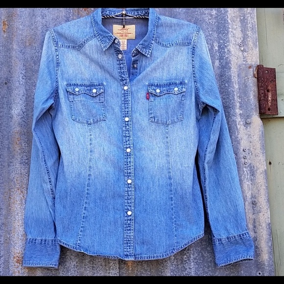 Levi’s Pearl Button Denim Shirt Indigo - Picture 2 of 7